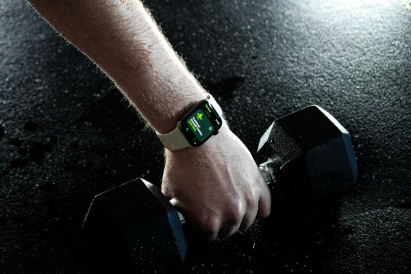 Can Apple Watch Track Workouts Without iPhone?